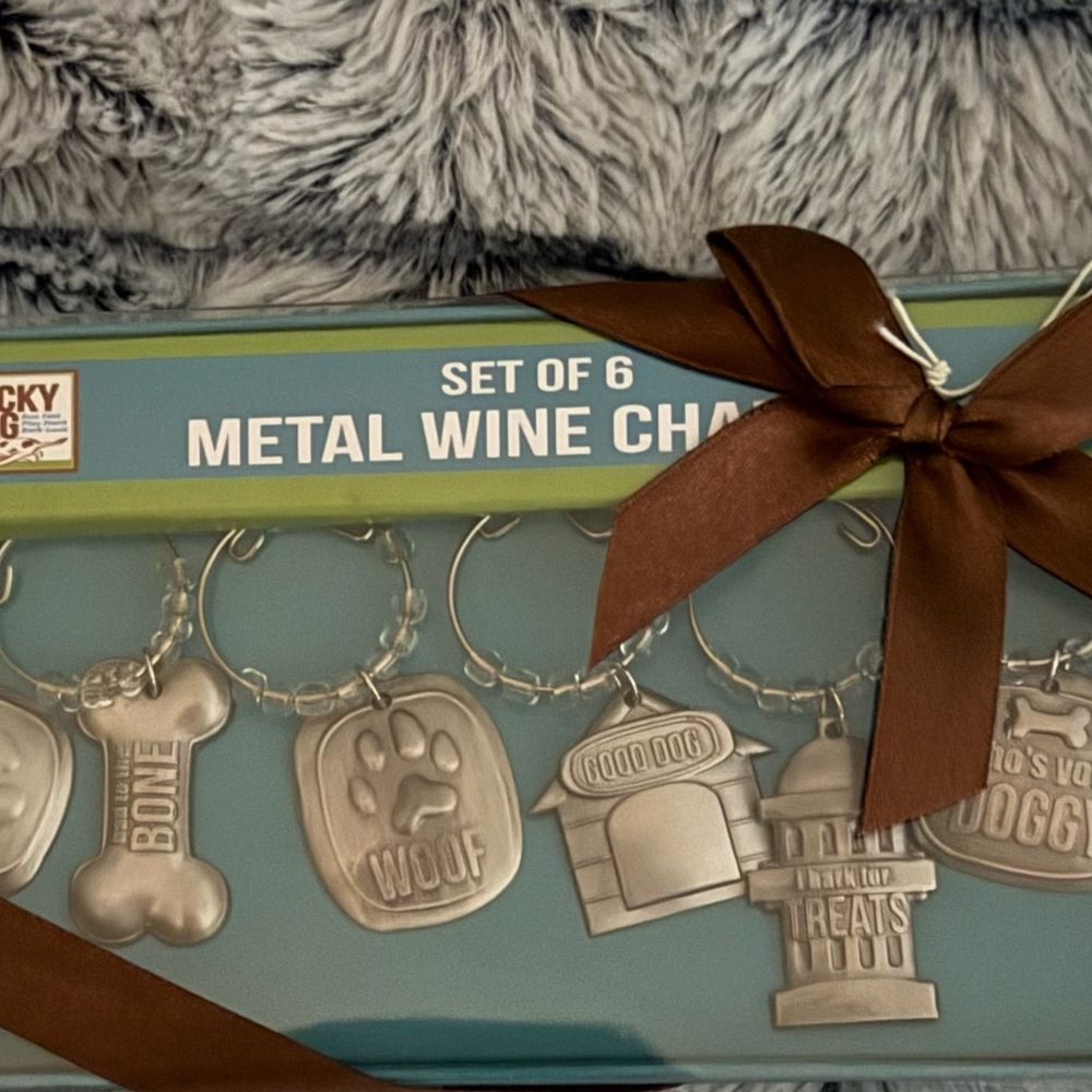 Lucky Dog / DEI DOG Themed Metal Wine Charms Set - Silver